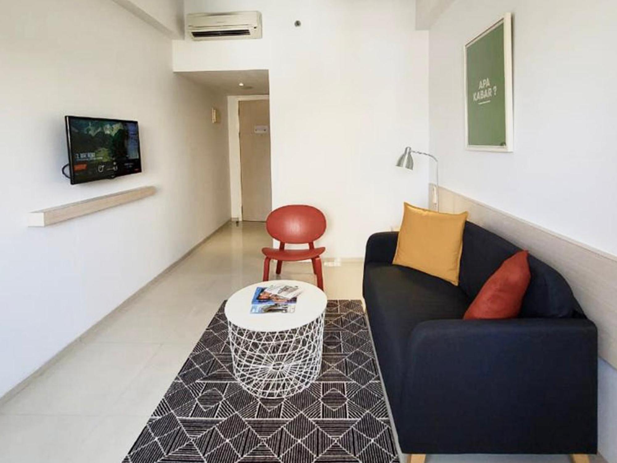 Zuri Express Mangga Dua Hotel Jakarta Exterior photo
